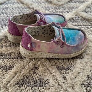 Hey Dude Wendy purple and blue space dye slip-on shoes, sz 8